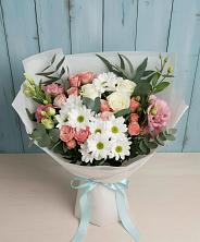 Букет цветов из:  Розы, Лизиантусы и Хризантемы в Карабаше