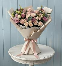 Букет цветов из:  Розы и Лизиантусы в Карабаше