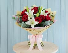 Букет цветов из:  Лилии и Розы в Карабаше