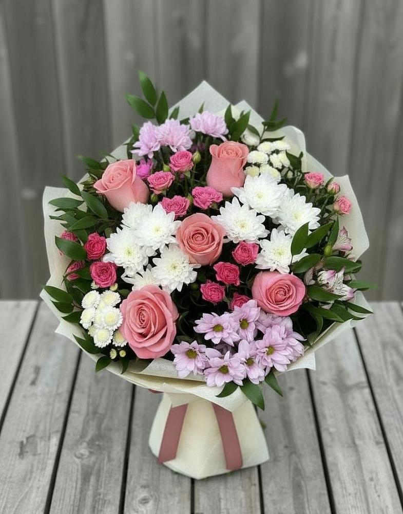 Букет цветов из: Альстромерии, Гвоздики, Розы и Хризантемы в Карабаше