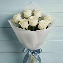 Букет 7 Белых роз Эдлесс Лав в Карабаше