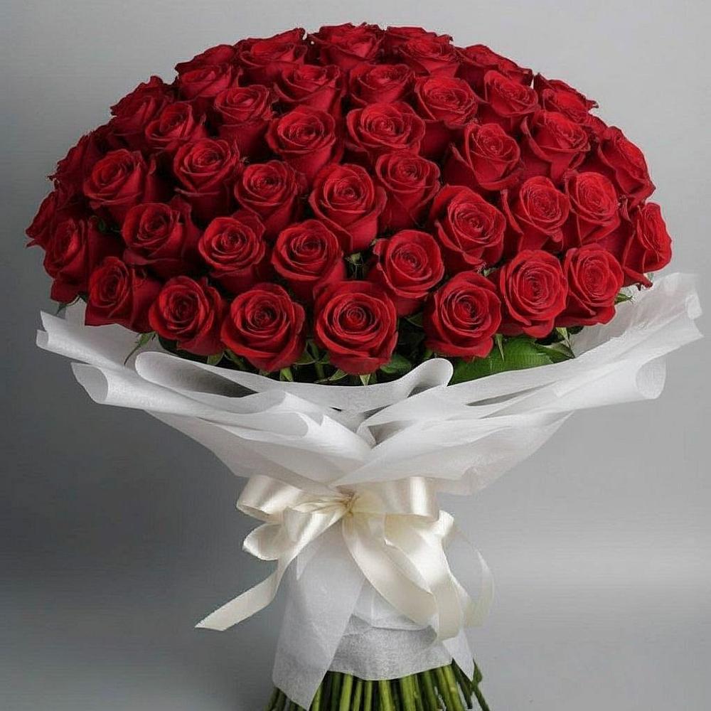 Букет 101 Красная роза Блэк Мэджик в Карабаше