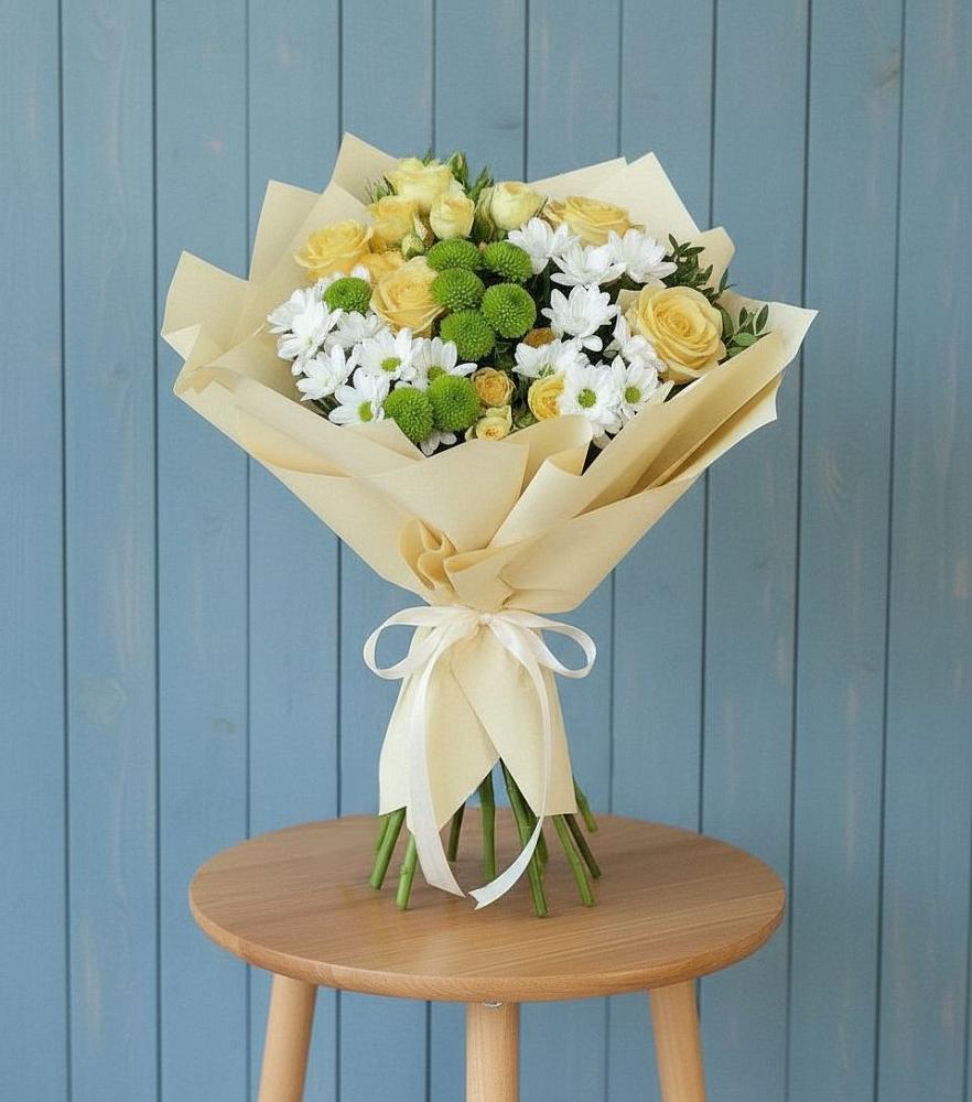 Букет цветов из: Хризантемы и Розы в Карабаше