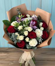 Букет цветов из:  Розы и Альстромерии в Карабаше
