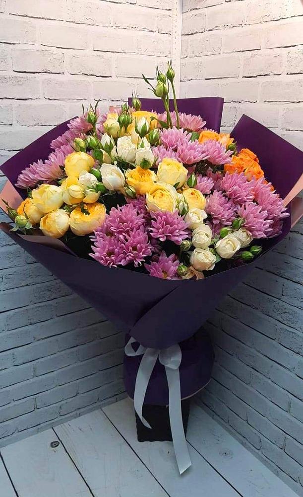 Букет цветов из: Хризантемы и Розы в Карабаше