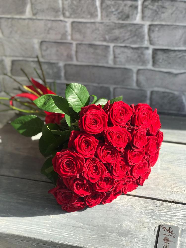 Букет Красные розы Фридом в Карабаше