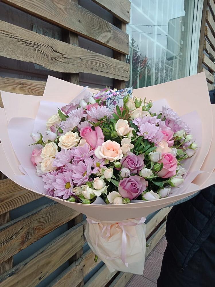 Букет цветов из: Розы и Хризантемы в Карабаше