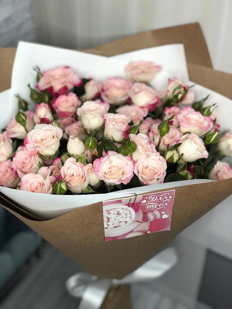 Букет цветов из: Розы в Карабаше