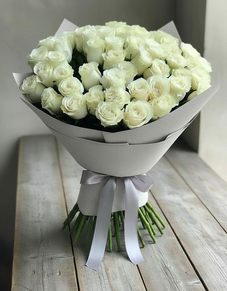 Букет 35 Белых роз в Карабаше