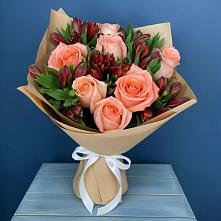 Букет цветов из:  Розы и Альстромерии в Карабаше