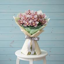 Букет цветов из:  Орхидеи и Розы в Карабаше