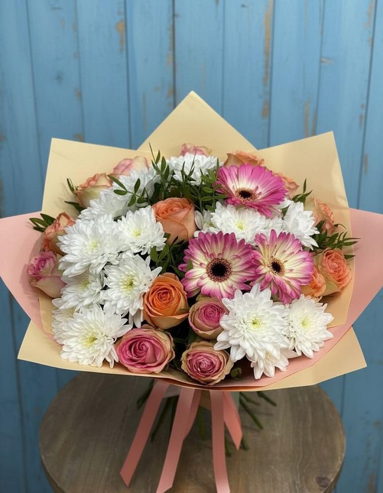 Букет цветов из: Розы, Герберы и Хризантемы в Карабаше