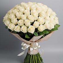 Букет 101 беля роза Белоснежка в Карабаше