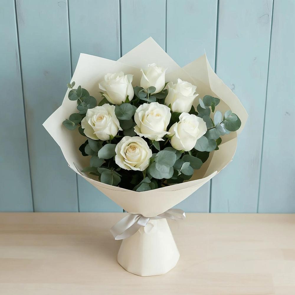 Букет Белые розы в Эвкалипте в Карабаше