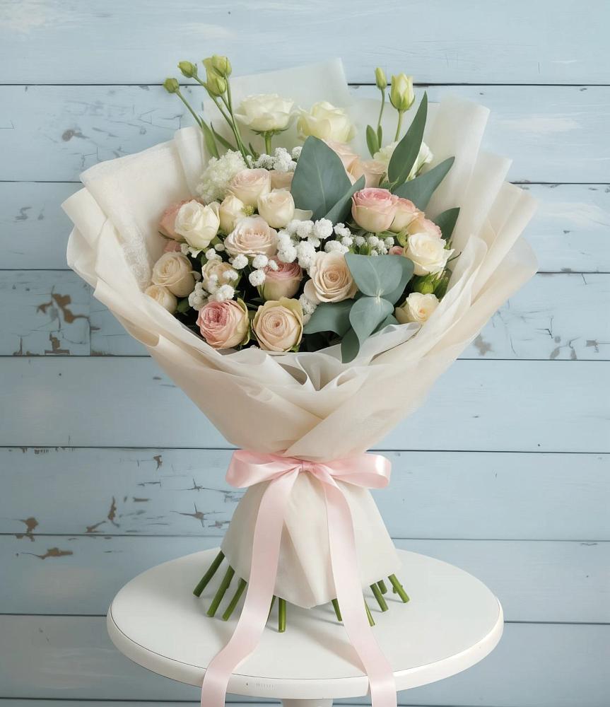 Букет цветов из: Розы и Лизиантусы в Карабаше