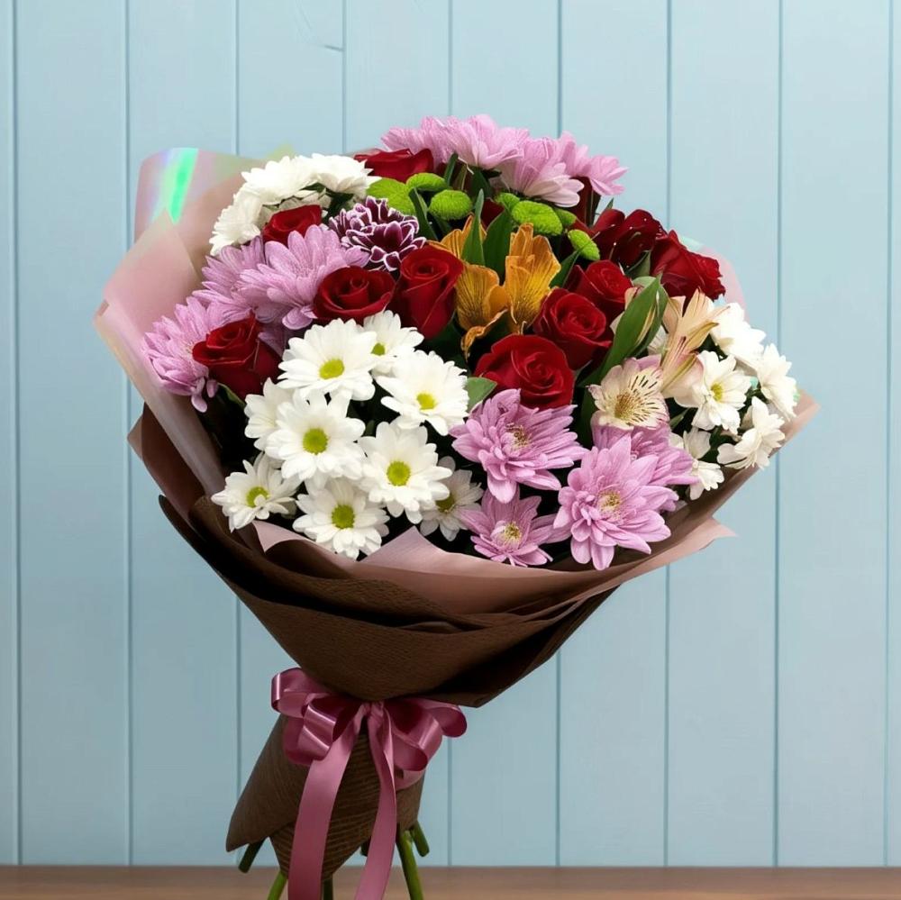 Букет цветов из: Розы, Хризантемы и Альстромерии в Карабаше