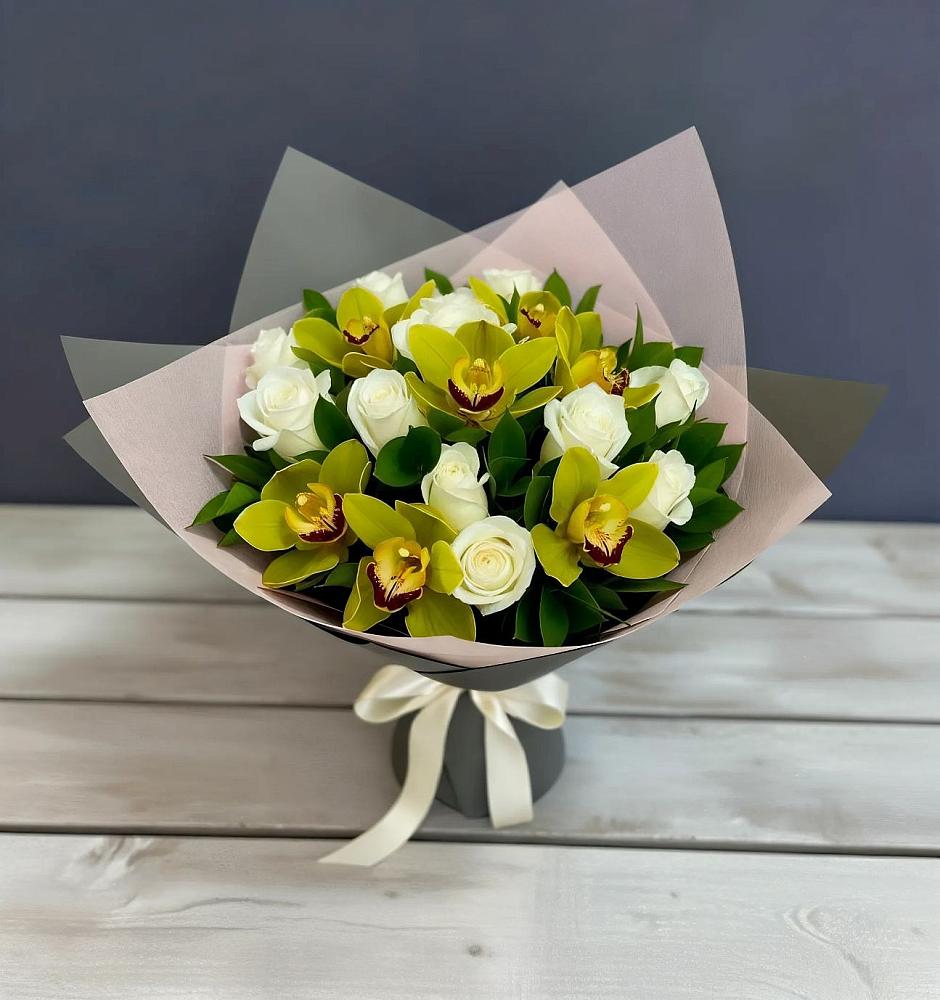 Букет цветов из: Орхидеи и Розы в Карабаше