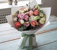 Букет цветов из:  Розы, Лизиантусы и Гвоздики в Карабаше