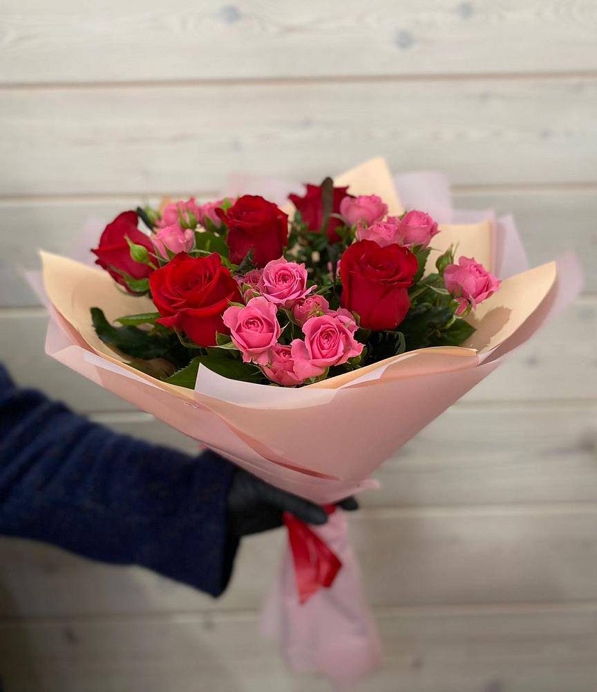 Букет цветов из: Розы в Карабаше