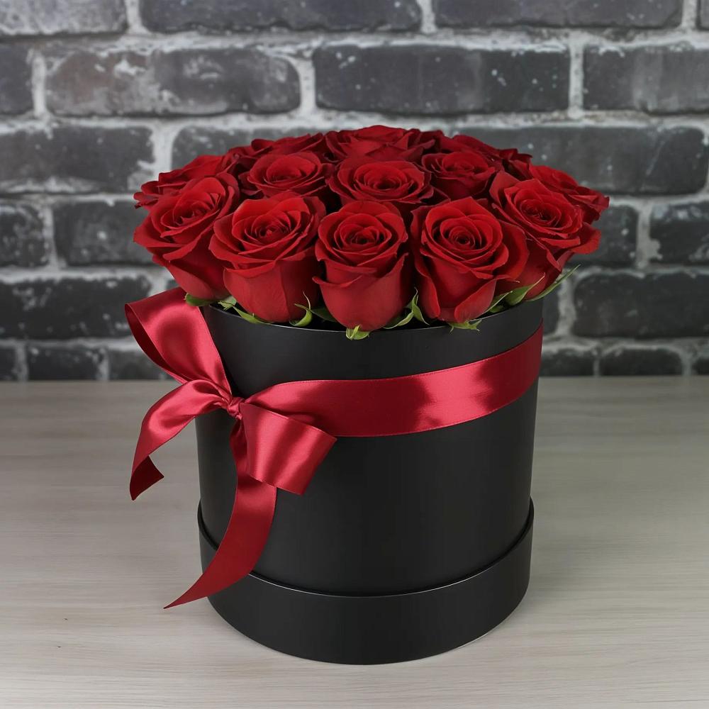 Цветочная композиция из Розы в шляпной коробке в Карабаше