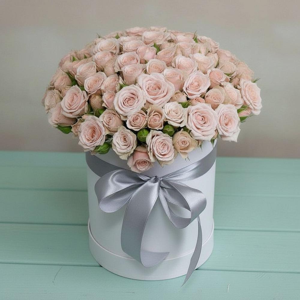 Цветочная композиция из Розы в шляпной коробке в Карабаше